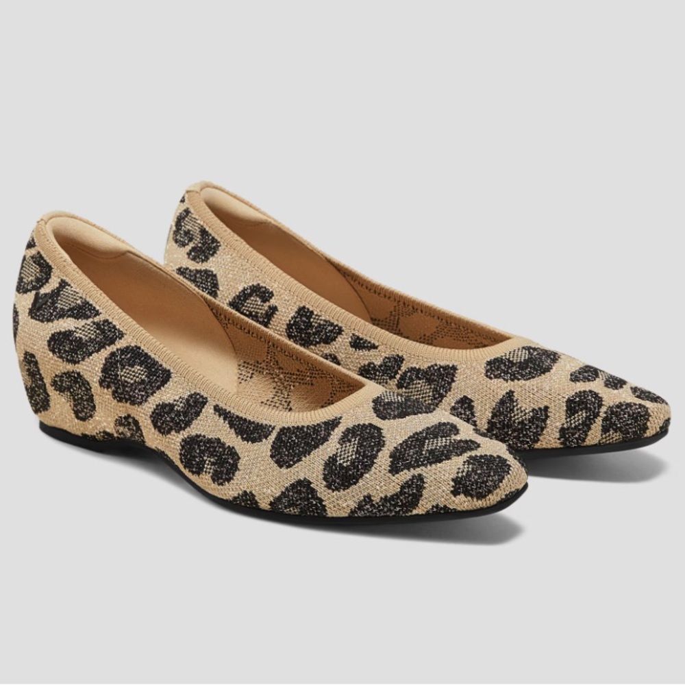 NEW VIVAIA Mackenzi Metallic Leopard Print Square Round Toe Flats Size 41.5 10.5